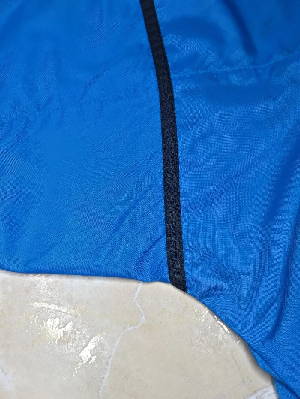 Vintahe Nike Blue Windbreaker with Lime Accents